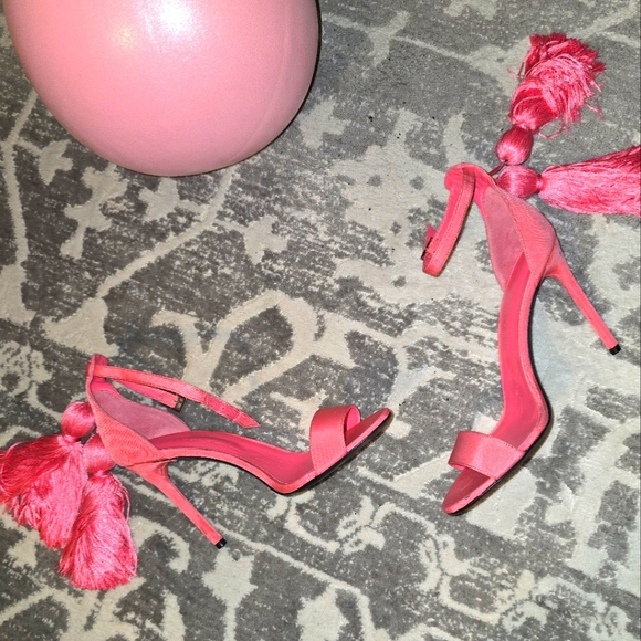 OSCAR De La Renta silk coral pink hills with tassels. Size 38 - Picture 1 of 10